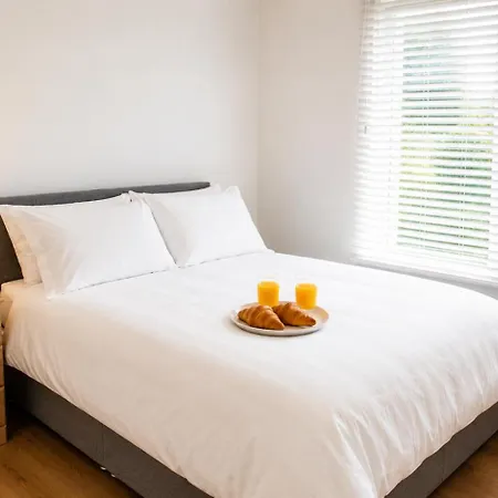 Modern 2br - Near K Club & Racecourse Casa vacanze