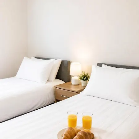 Modern 2br - Near K Club & Racecourse Casa vacanze *